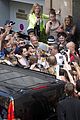 rihanna-swarmed06