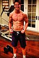 schwarzenegger-shirtless07