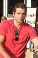 cavill-hands4