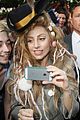 gaga-climbw