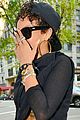 rihanna-hails