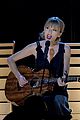 swift-red