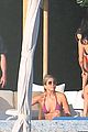 aniston-cabo28