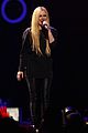 avril-q102