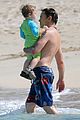 downey-shirtless