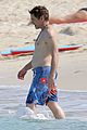downey-shirtless