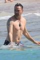 downey-shirtless