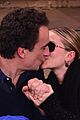 olsen-kissing