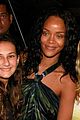 rihanna-gold