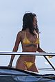 rihanna-gold