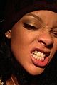 rihanna-gold