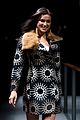 shayk-runway