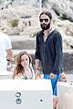 leto-shirtless