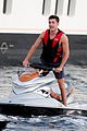 efron-jetski
