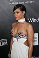 rihanna-spends