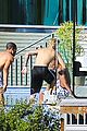 bieber-shirtless