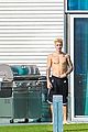 bieber-shirtless