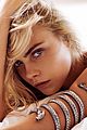 delevingne-topless