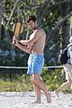 pettyfer-beachday