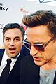 selfies-av