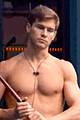 honeycutt-shirtless
