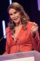 caitlyn-point