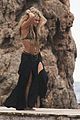 shakira-toned