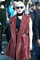 gaga-maroon