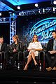 idol-panel