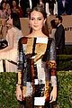vikander-sag