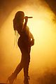 rihanna-pics1