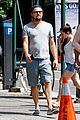 dicaprio-enjoys