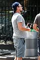 dicaprio-enjoys