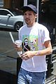 tomlinson-barefoot