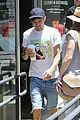 tomlinson-barefoot