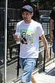 tomlinson-barefoot