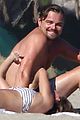 dicaprio-makeout