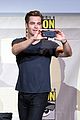 gadot-present