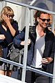 hiddleston-avoids