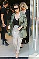 kim-mobbed