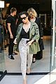 kim-mobbed