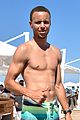 curry-shirtless