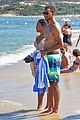curry-shirtless