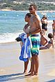 curry-shirtless