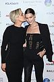 hadid-struggling