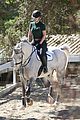 iggy-horseback