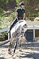 iggy-horseback
