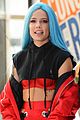 halsey-spray2