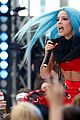 halsey-spray2