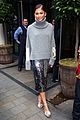 zendaya-greeting
